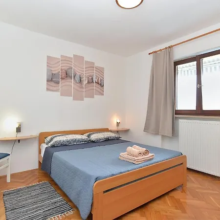 With A Parking Space Valbandon, - 20706 Apartment