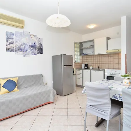 With A Parking Space Valbandon, - 20706 Apartment Fazana